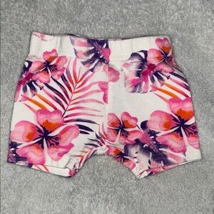 Pretty floral shorts
